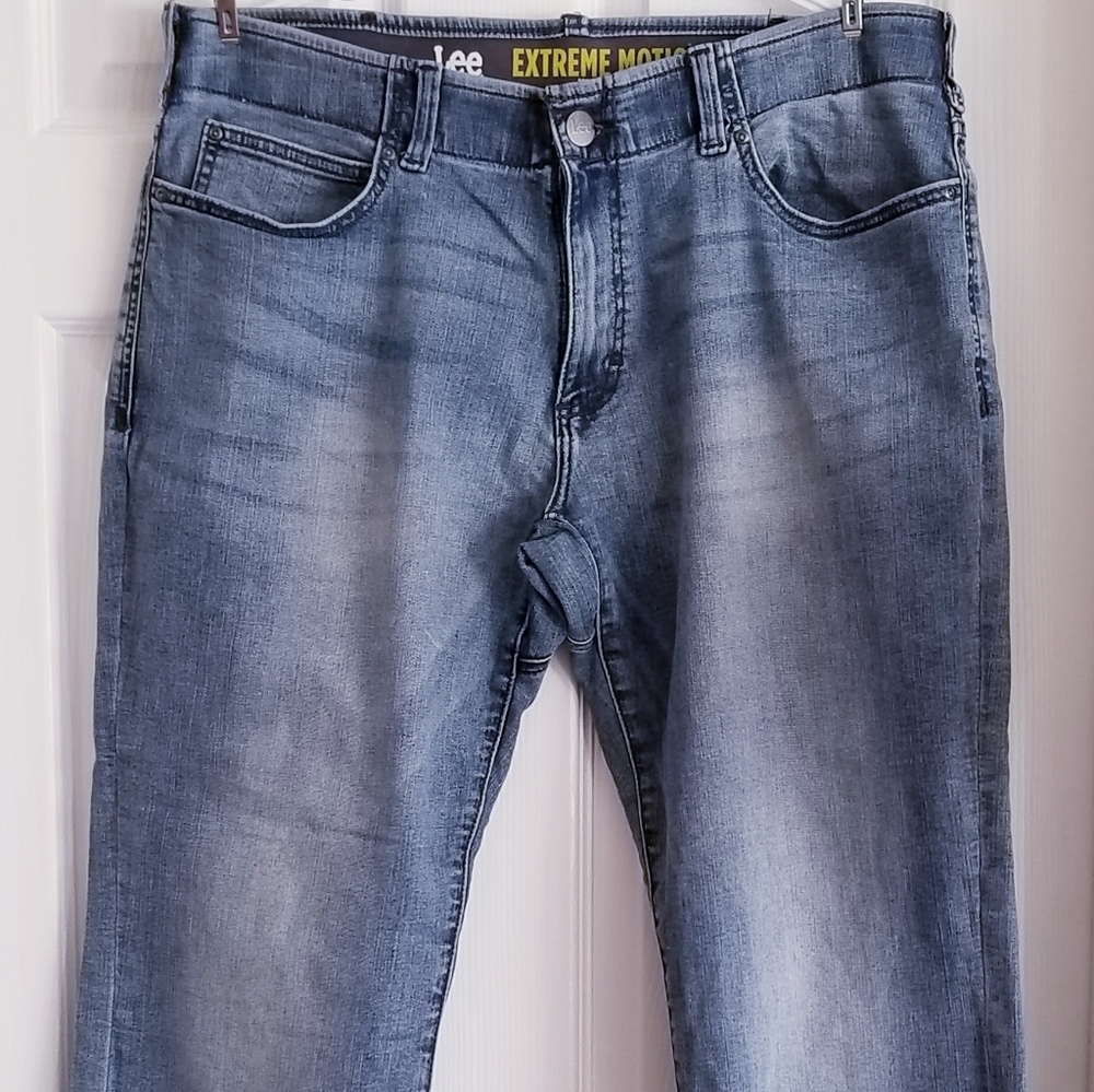 Lee Extreme Motion 36x30 Bootcut Denim Jeans